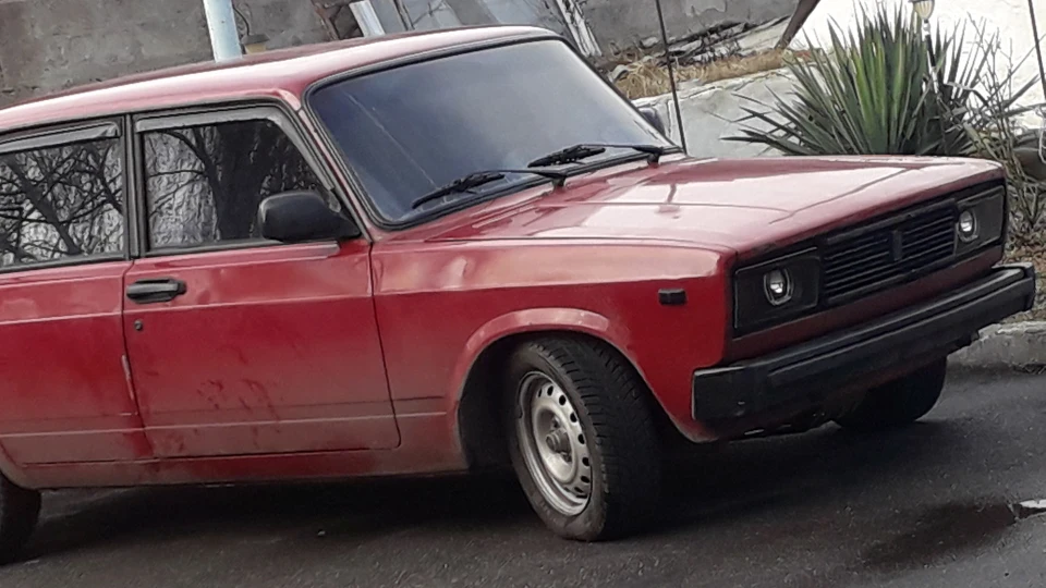 Lada 2105 < < LIZA > > 2
