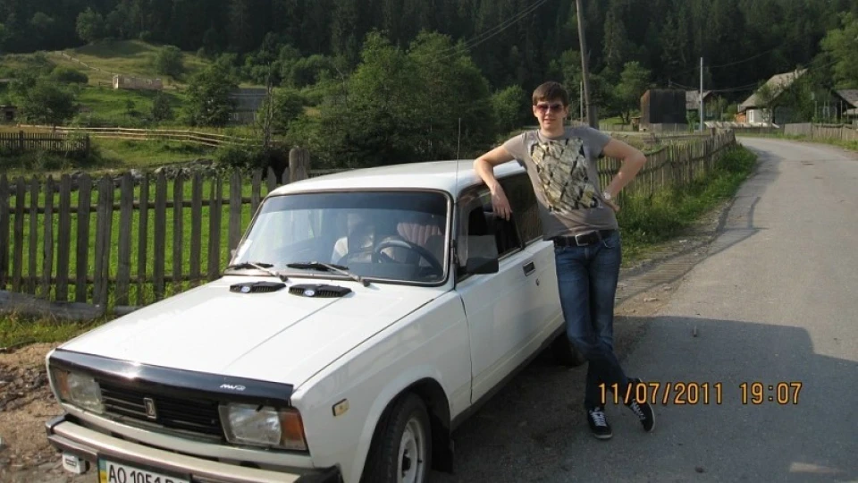 Lada 2105 Молодо виглядає і бігає 2