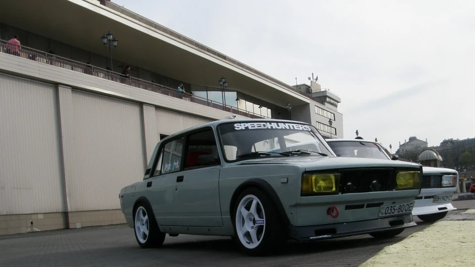 Lada 2105 OdessaStyle) 4