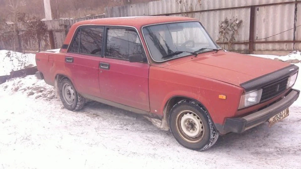 Lada 2105 Перша 4