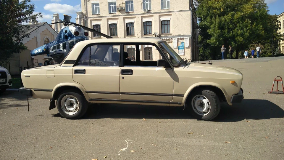 Lada 2105 Перше жогове 3