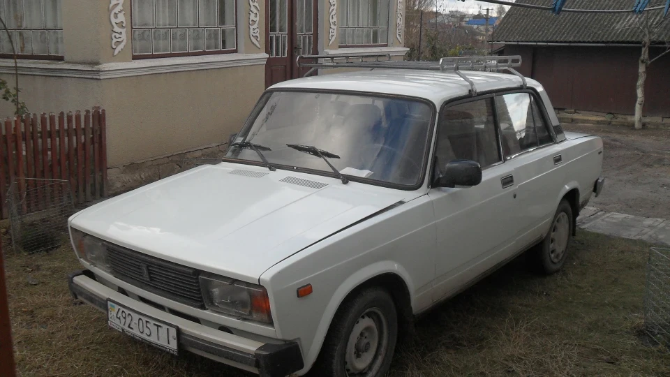 Lada 2105 поки що просто тазик 2