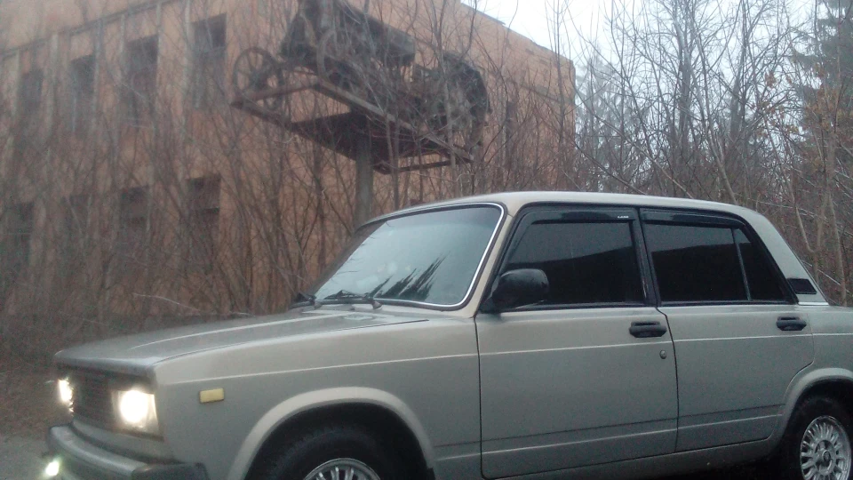 Lada 2105 Поповозка для душі )