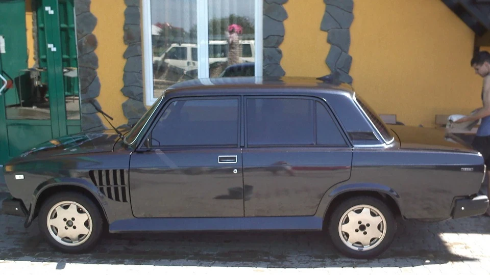 Lada 2105 PREDATOR 5