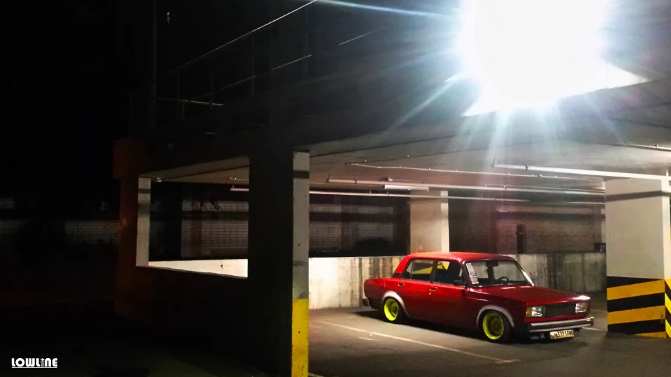 Lada 2105 Red Devil 5