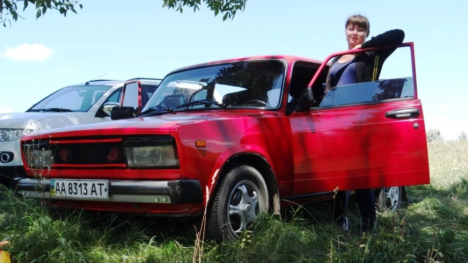 Lada 2105 Red Spanish Rot 3
