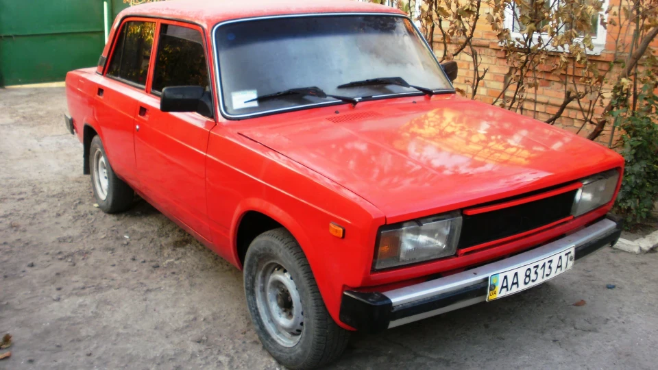 Lada 2105 Red Spanish Rot 5