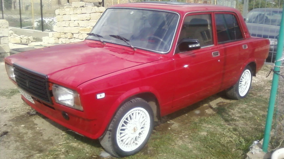 Lada 2105 RED 2