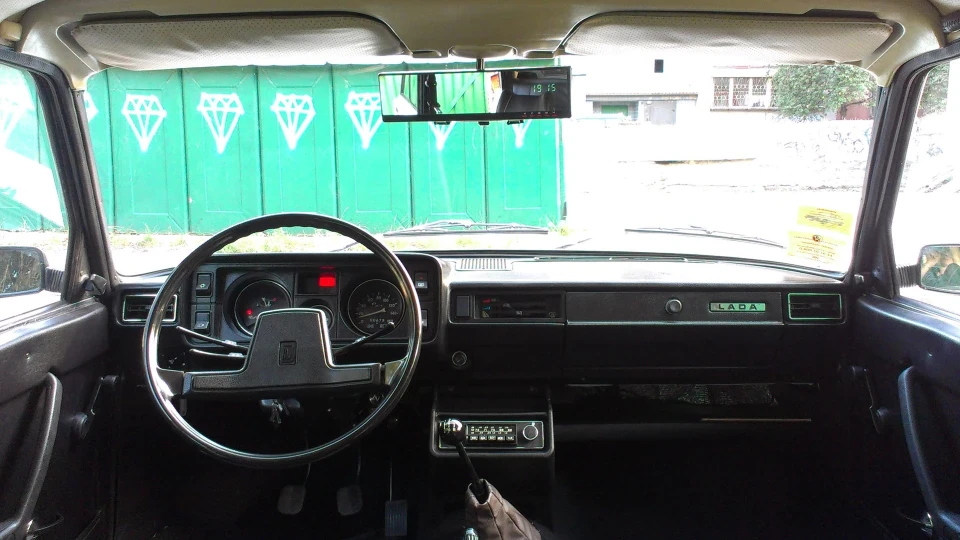 Lada 2105 Retro 80's (1983) 5