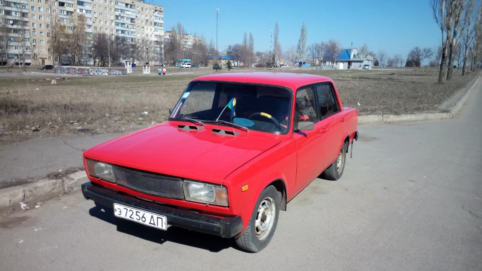 Lada 2105 Super Red 16V 2