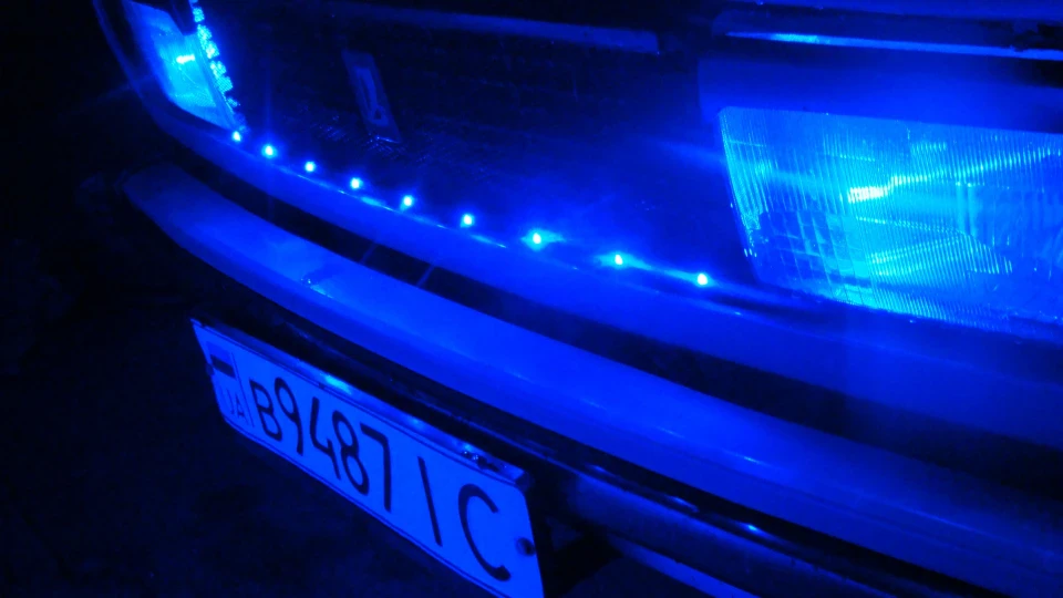 Lada 2105 Світло-Синій LED 4
