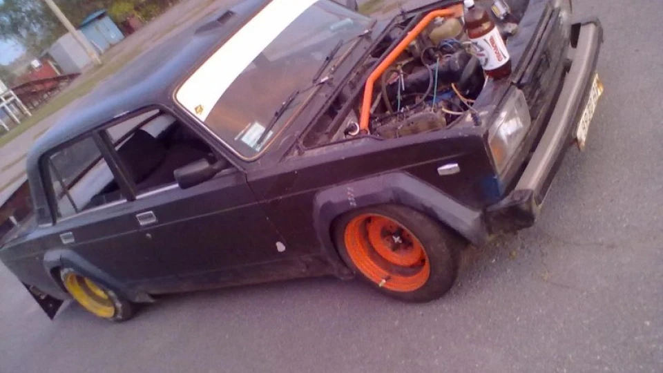 Lada 2105 turbo 5