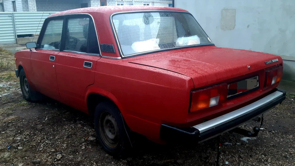 Lada 2105 Вишня, ластівка 4