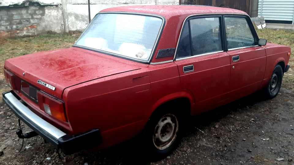 Lada 2105 Вишня, ластівка 5