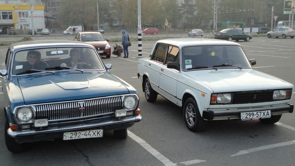 Lada 2105 White_Deutsche 4