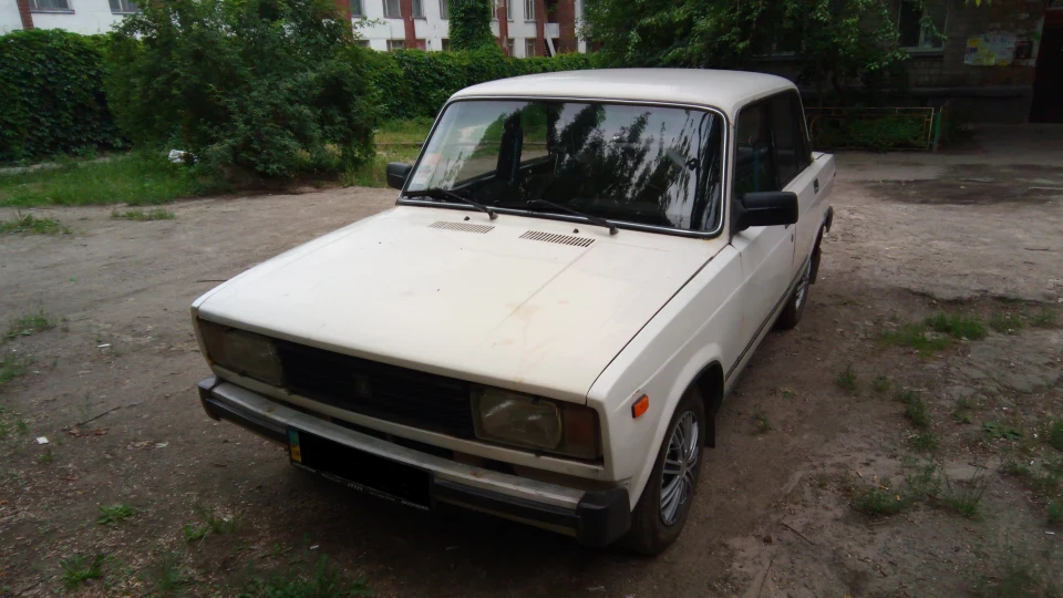 Lada 2105 WhiteRust 2