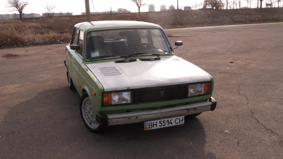 Lada 2105 Зелена липа 2