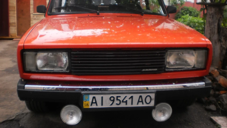 Lada 2105 жигулятор 2