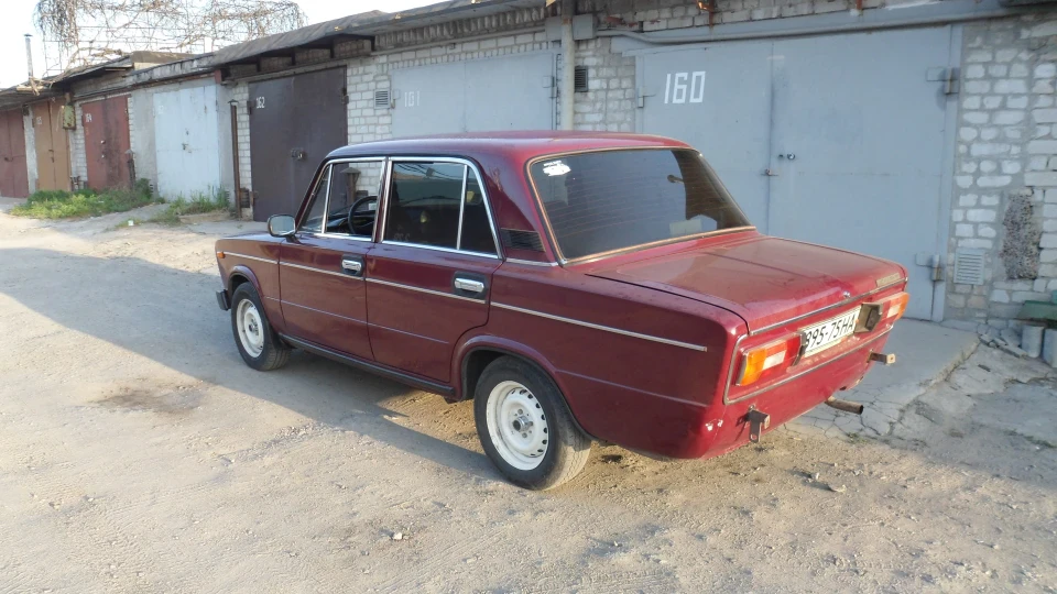 Lada 2106 4
