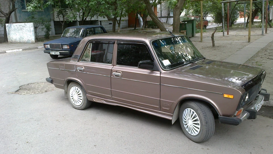 Lada 2106 2