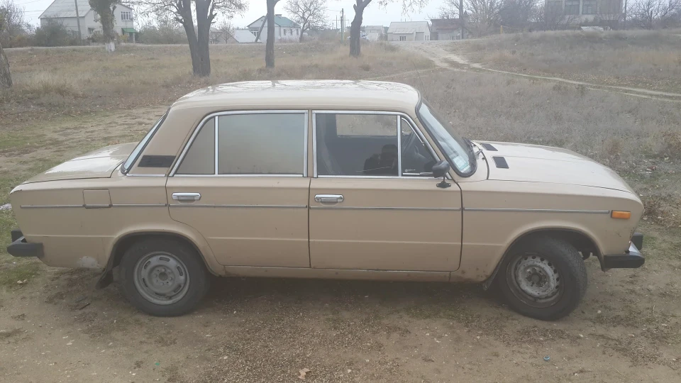 Lada 2106 2