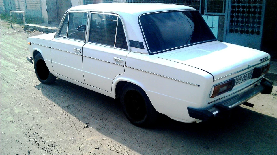 Lada 2106 2