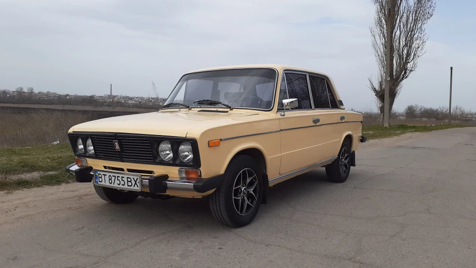 Lada 2106 2