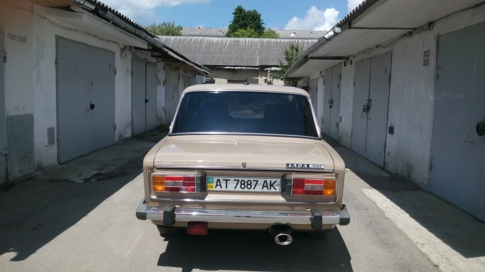 Lada 2106 2