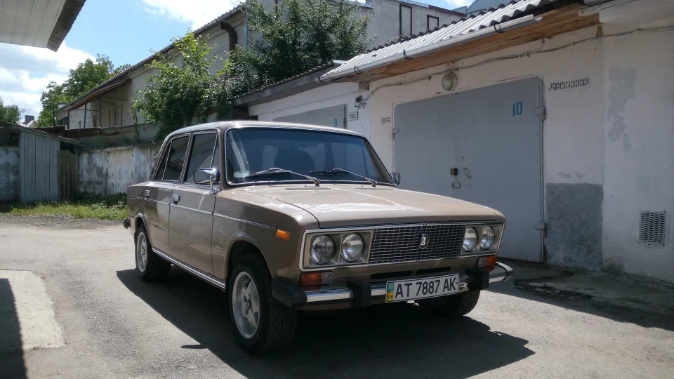 Lada 2106 4