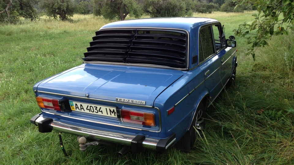 Lada 2106 4