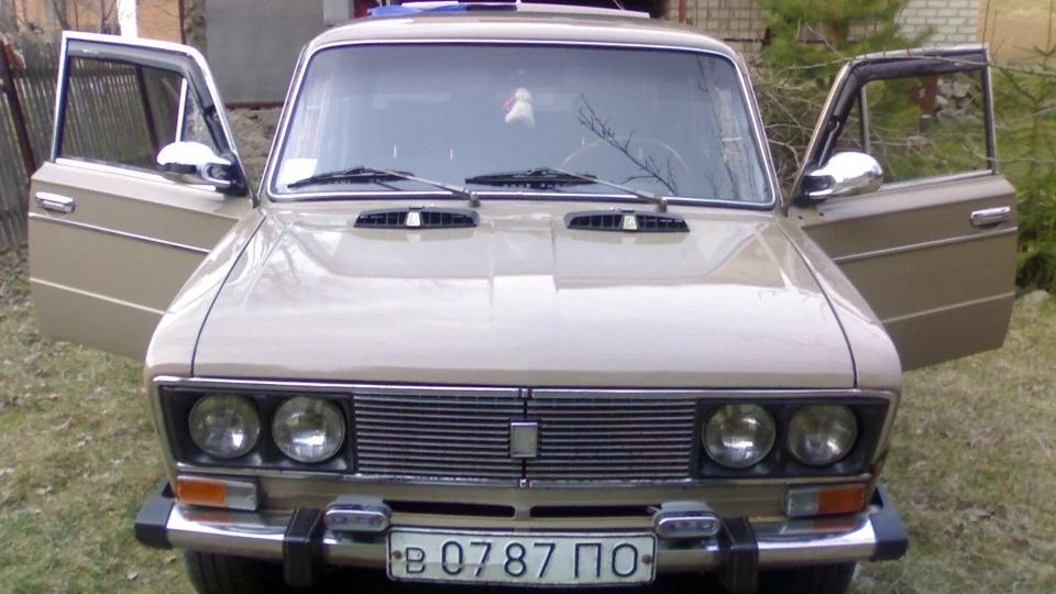Lada 2106 4