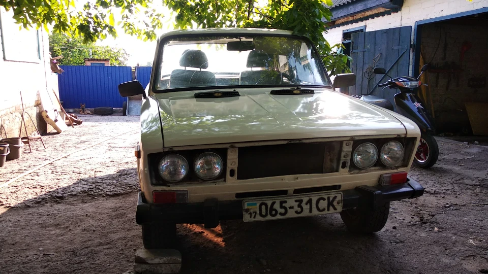 Lada 2106 2