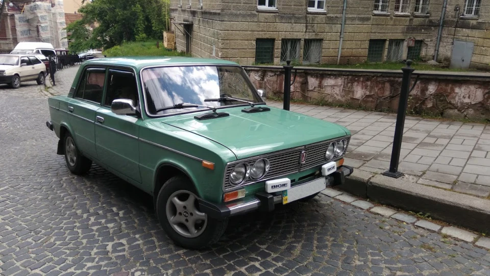 Lada 2106 2
