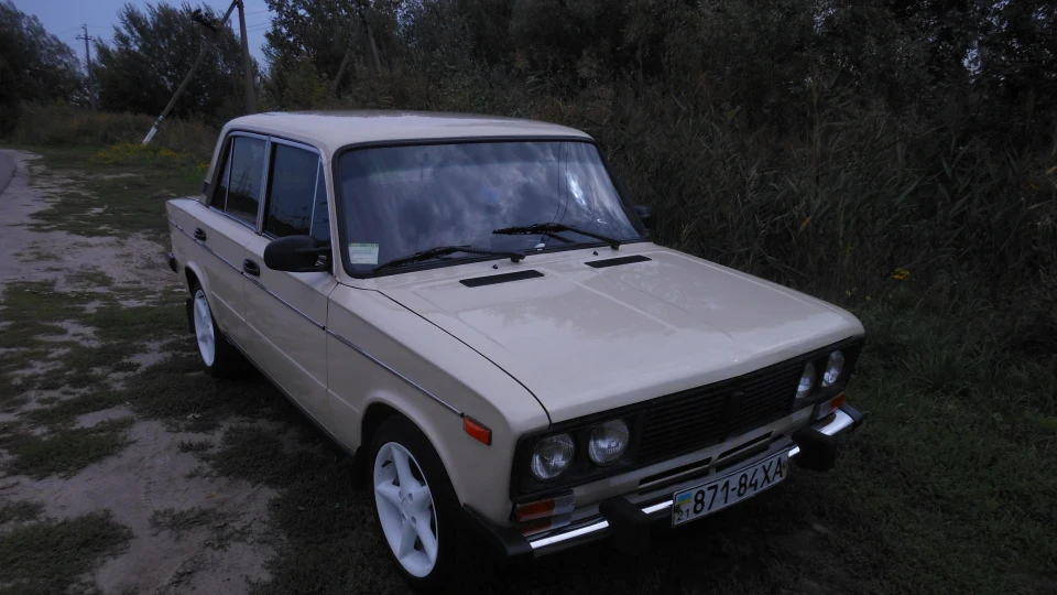 Lada 2106
