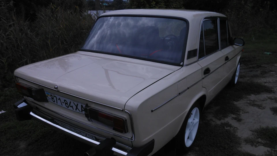 Lada 2106 2
