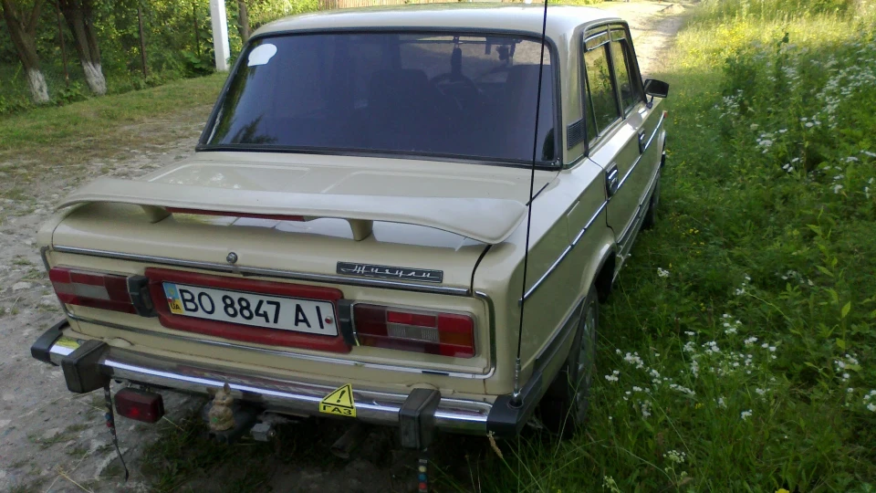 Lada 2106 4
