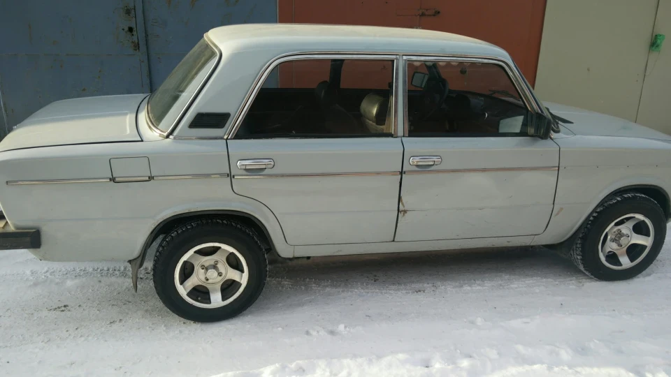 Lada 2106 2
