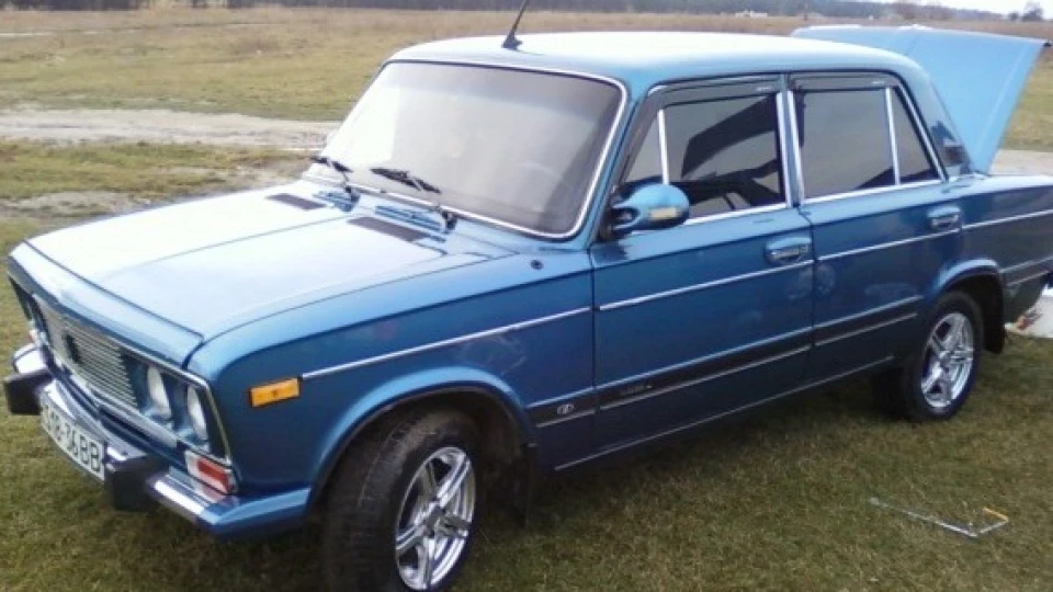 Lada 2106 4