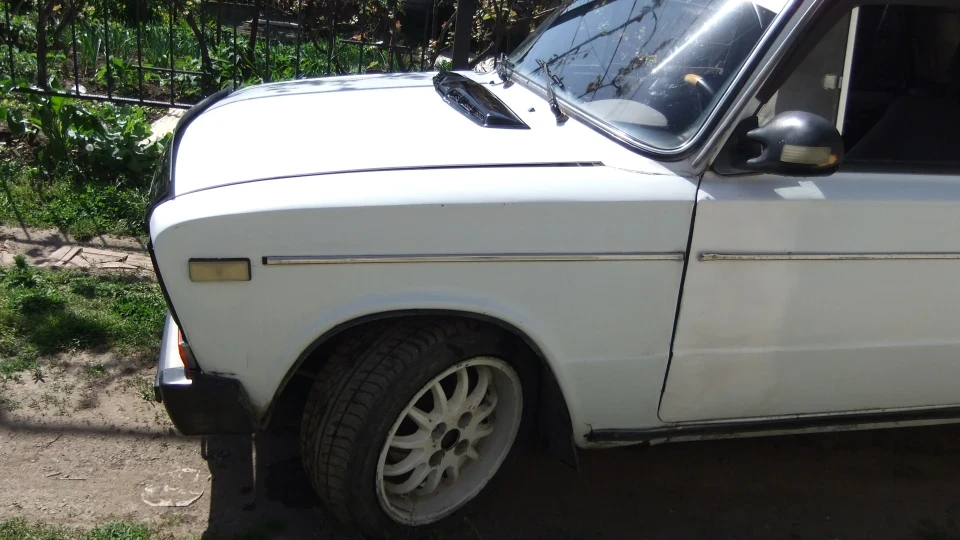 Lada 2106 4