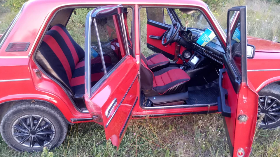 Lada 2106 4