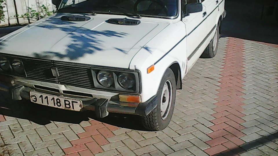 Lada 2106