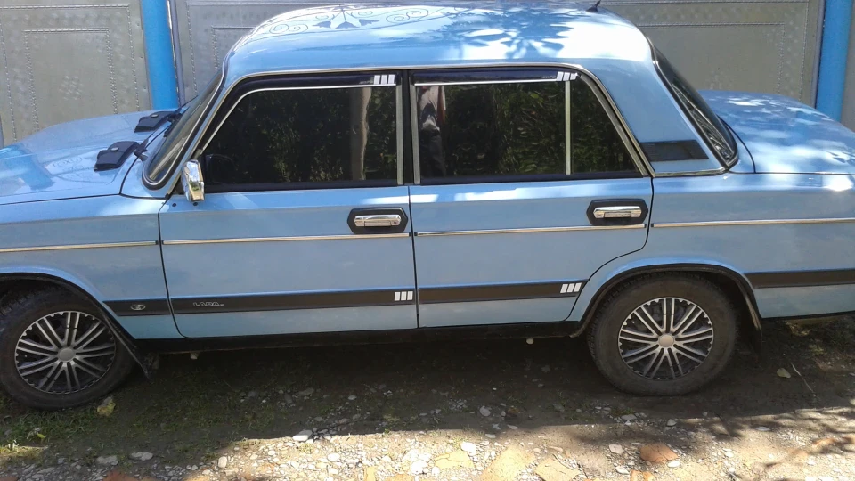 Lada 2106 2
