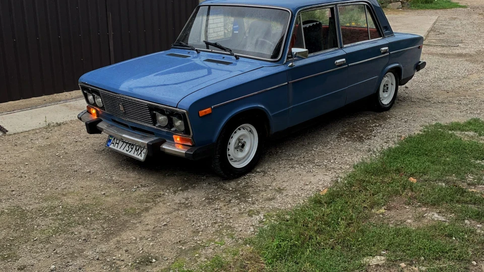 Lada 2106