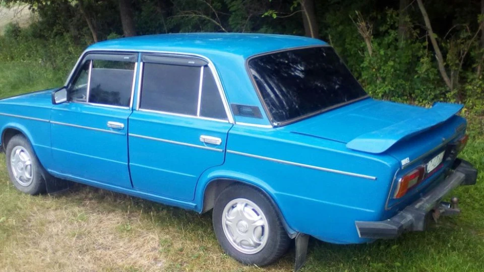 Lada 2106 4