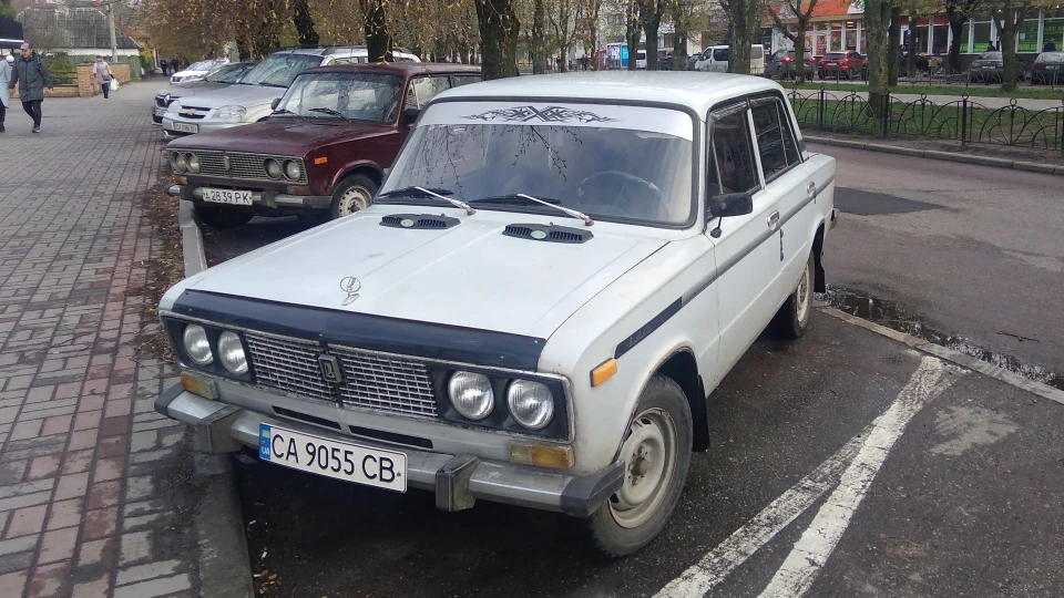 Lada 2106 4