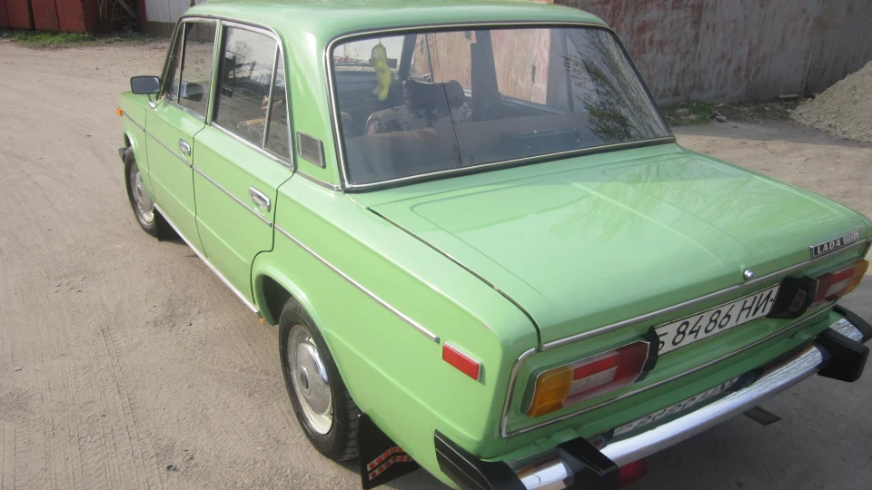 Lada 2106 4