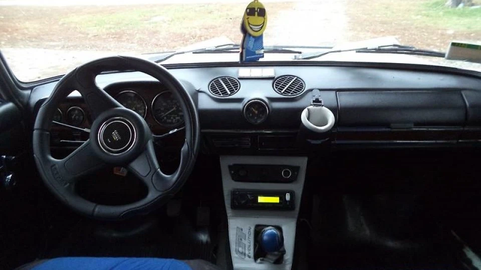 Lada 2106 3