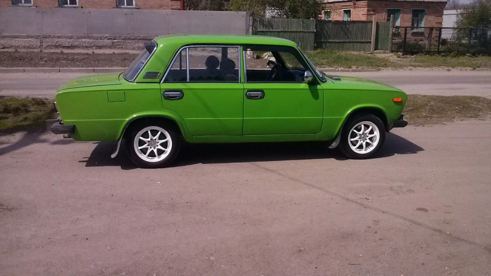 Lada 2106 2