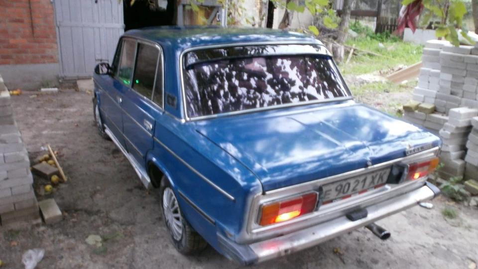 Lada 2106