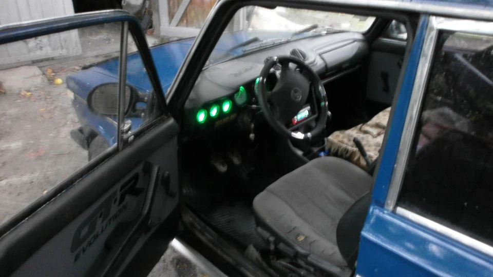 Lada 2106 2